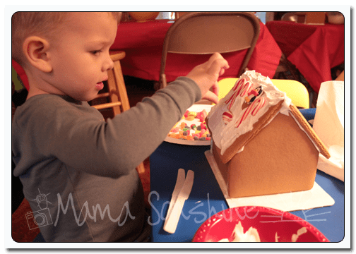 12DaysofXmas2013_house02