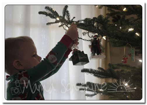 12DaysofXmas2013_tree01